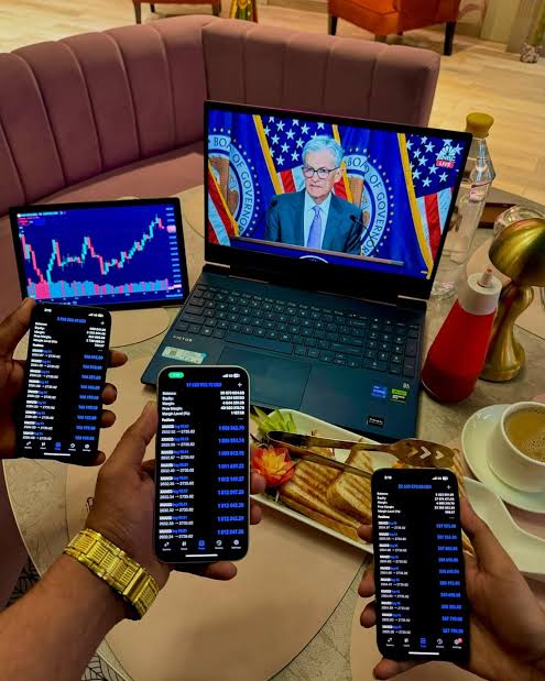 Remote Foreign Exchange Trader at PeopleOS