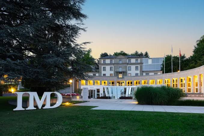 2025 IMD BackPack Excellence Scholarship